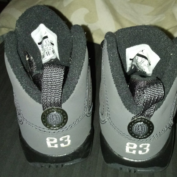 Toddlers size 6c jordan 23 - Picture 4 of 4